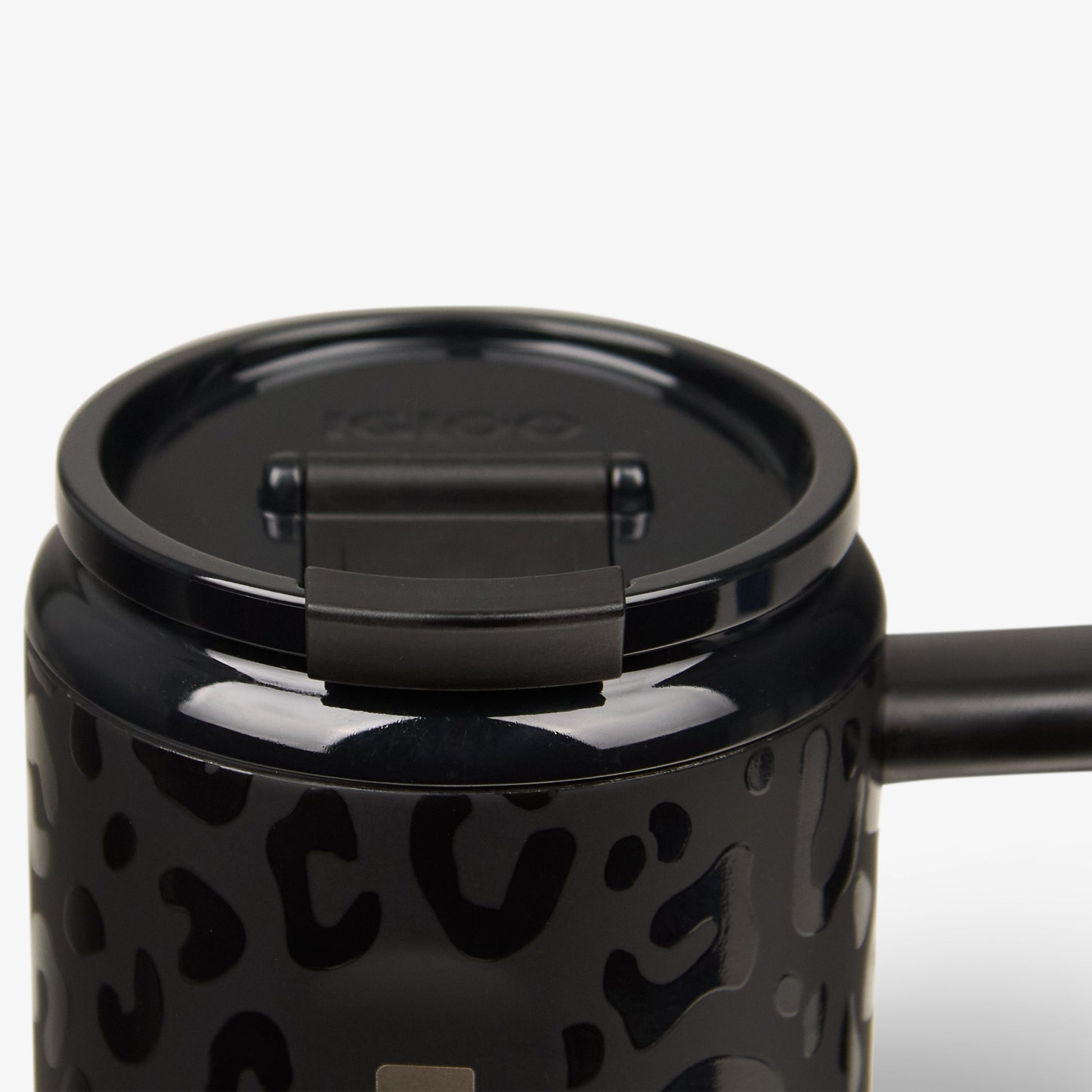 Las Vegas Raiders 32 Oz Leopard Flip ‘n’ Sip Travel Mug
